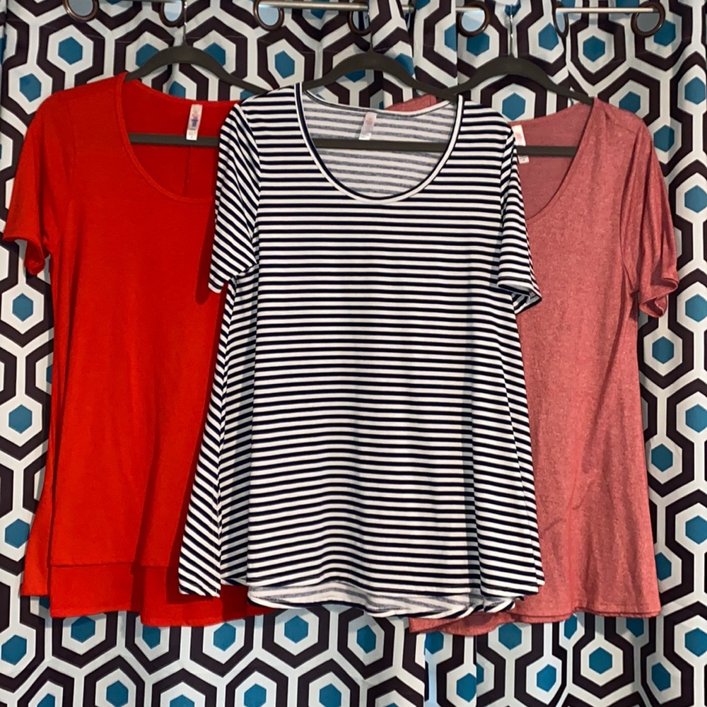 LOT OF 3 EUC SIZE MEDIUM LuLaRoe Perfect T’s
